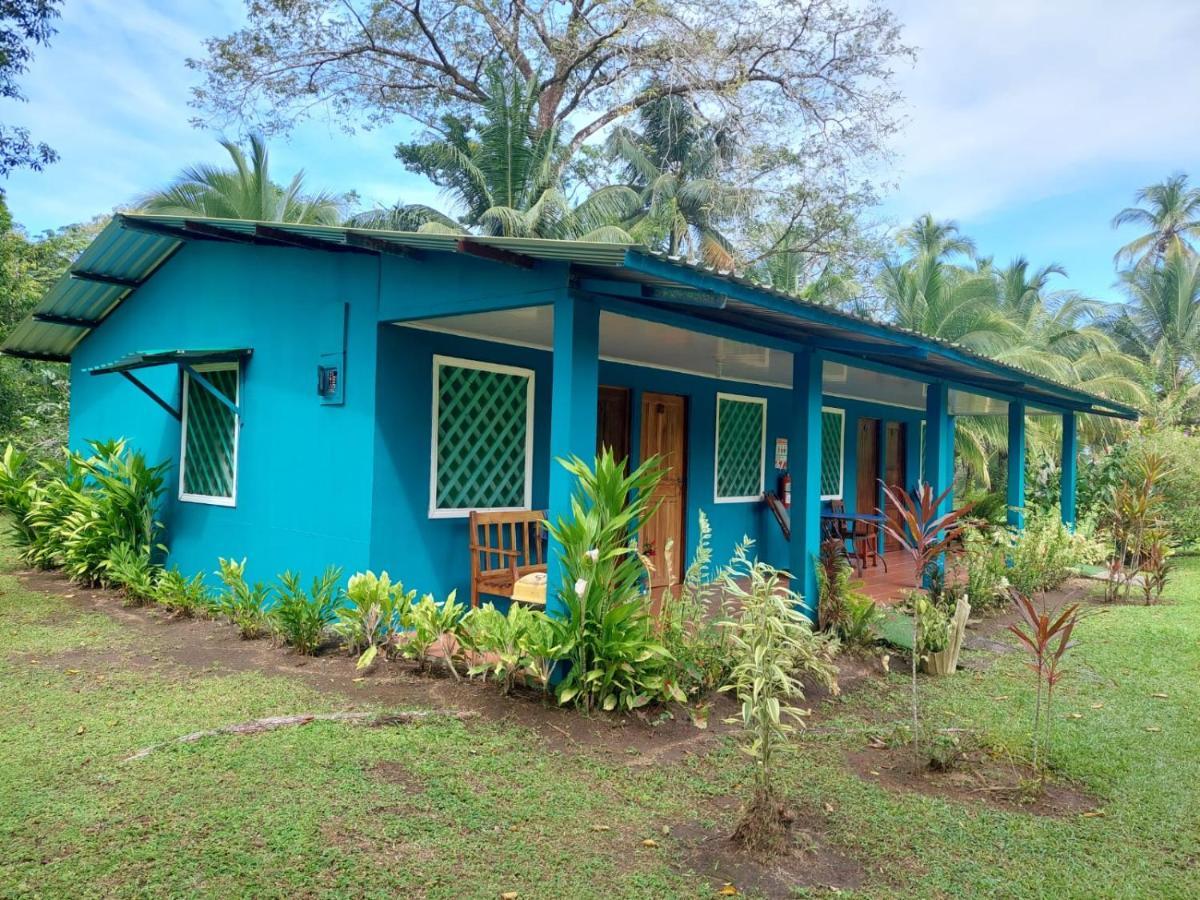 All Rankins Eco-Lodge Tortuguero Exterior photo