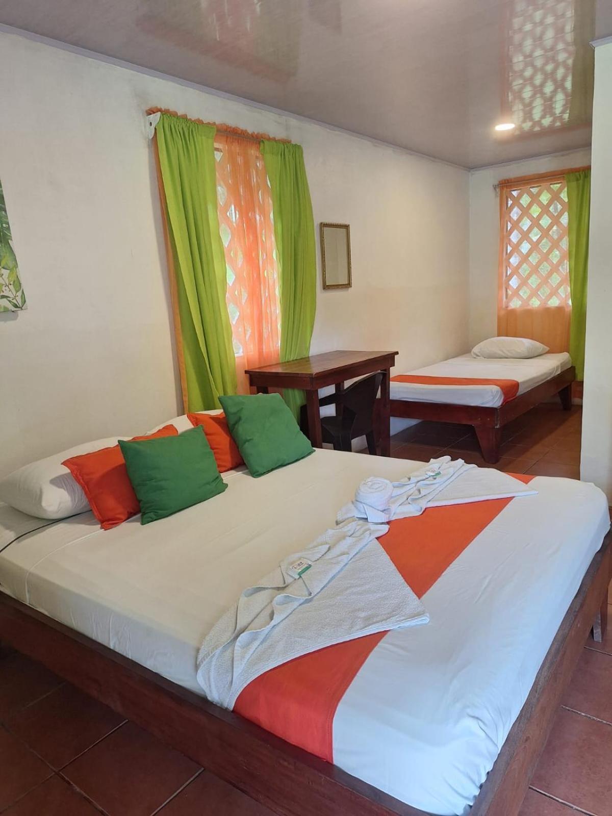 All Rankins Eco-Lodge Tortuguero Exterior photo